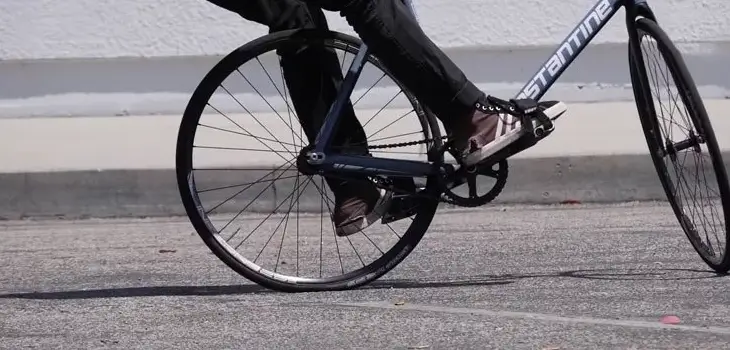 How to Wheelie on A Fixie