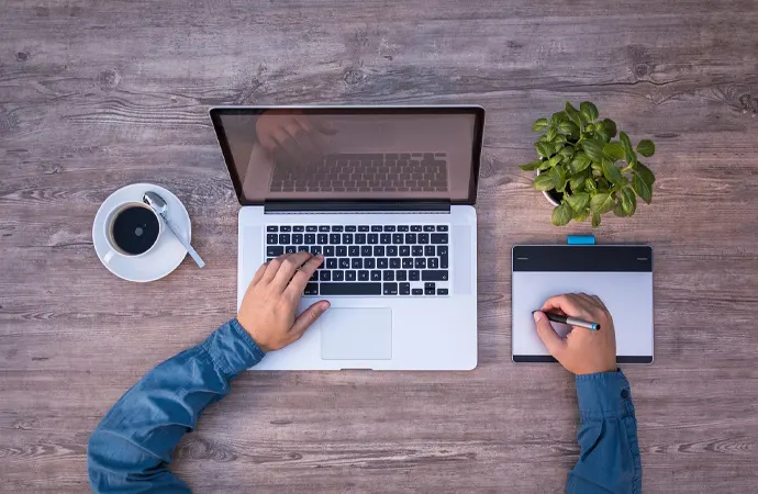 Knife making is an art and people who can draw knife silhouettes beautifully and precisely have an advantage Knife making is an art and people who can draw knife silhouettes beautifully and precisely have an advantage.