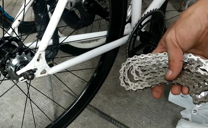 Top 10 Best Fixie Chains In 2022 (Reviewed and Guided) Top 10 Best Fixie Chains (Reviewed and Guided)