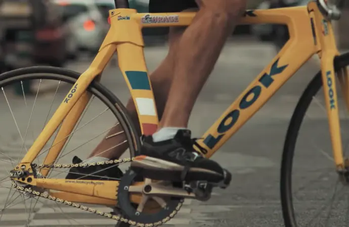 How Do You Stop a Brakeless Fixed Gear Bike How Do You Stop a Brakeless Fixed Gear Bike?