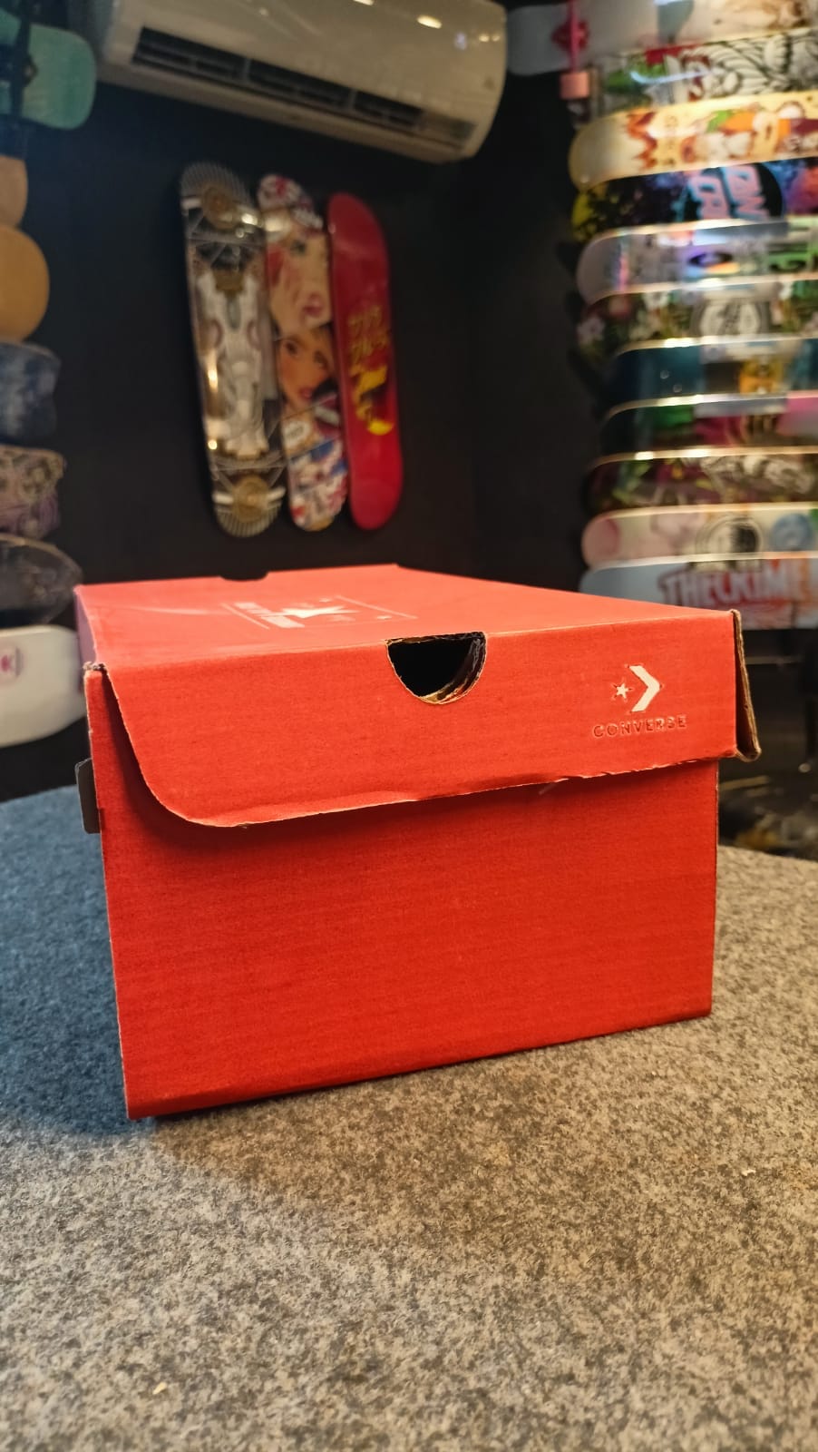 IMG-20230405-WA0016 Shoe box of the Converse Chuck Taylor All Star Canvas Low Top Sneaker