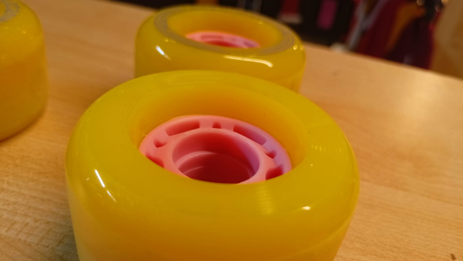 Maximum TractionIf you want to swoop down a hill at speed or cruise through urban areas, traction is necessary.