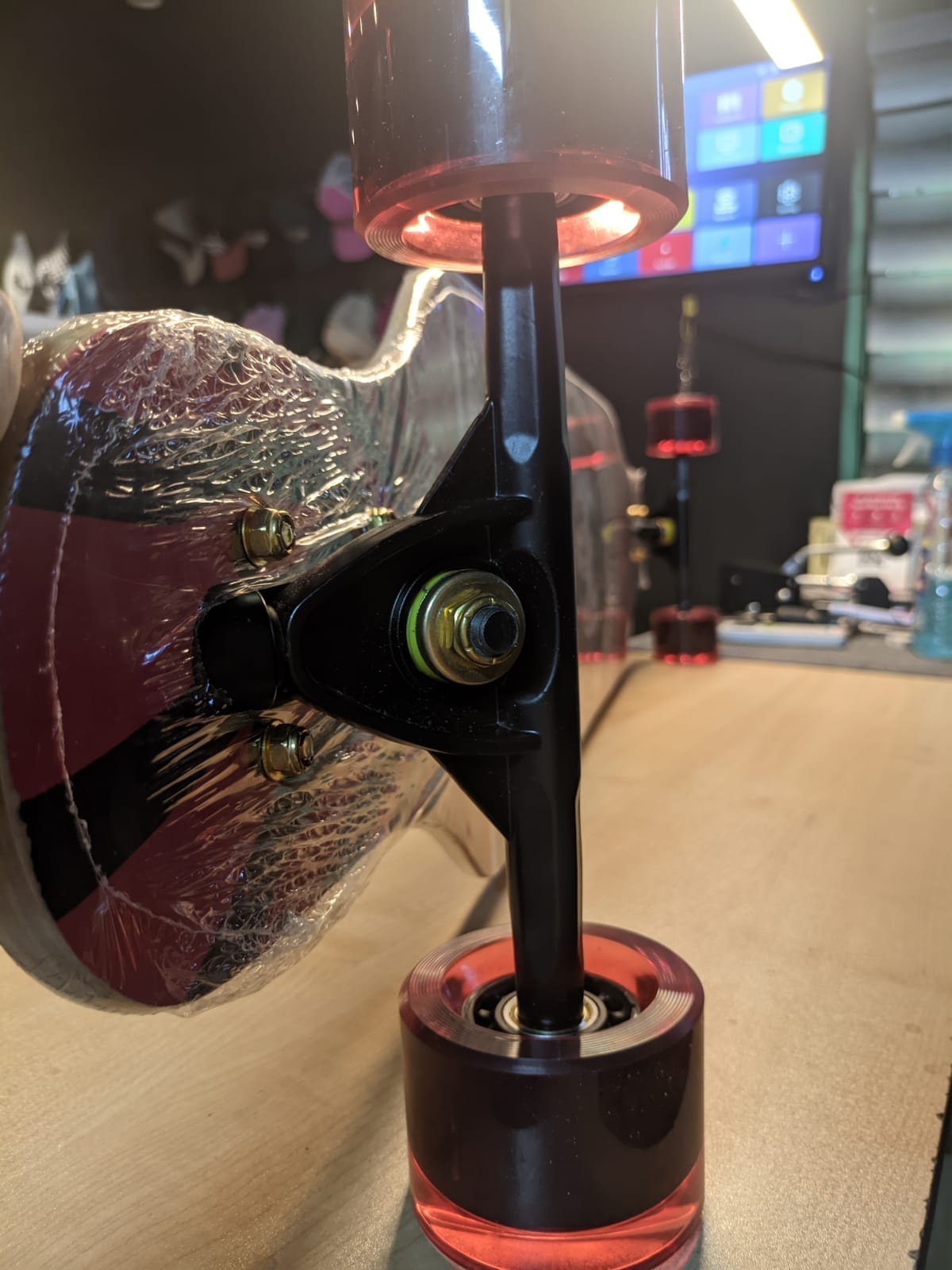 A more maneuverable board is easier to control, making it ideal for inexperienced riders.