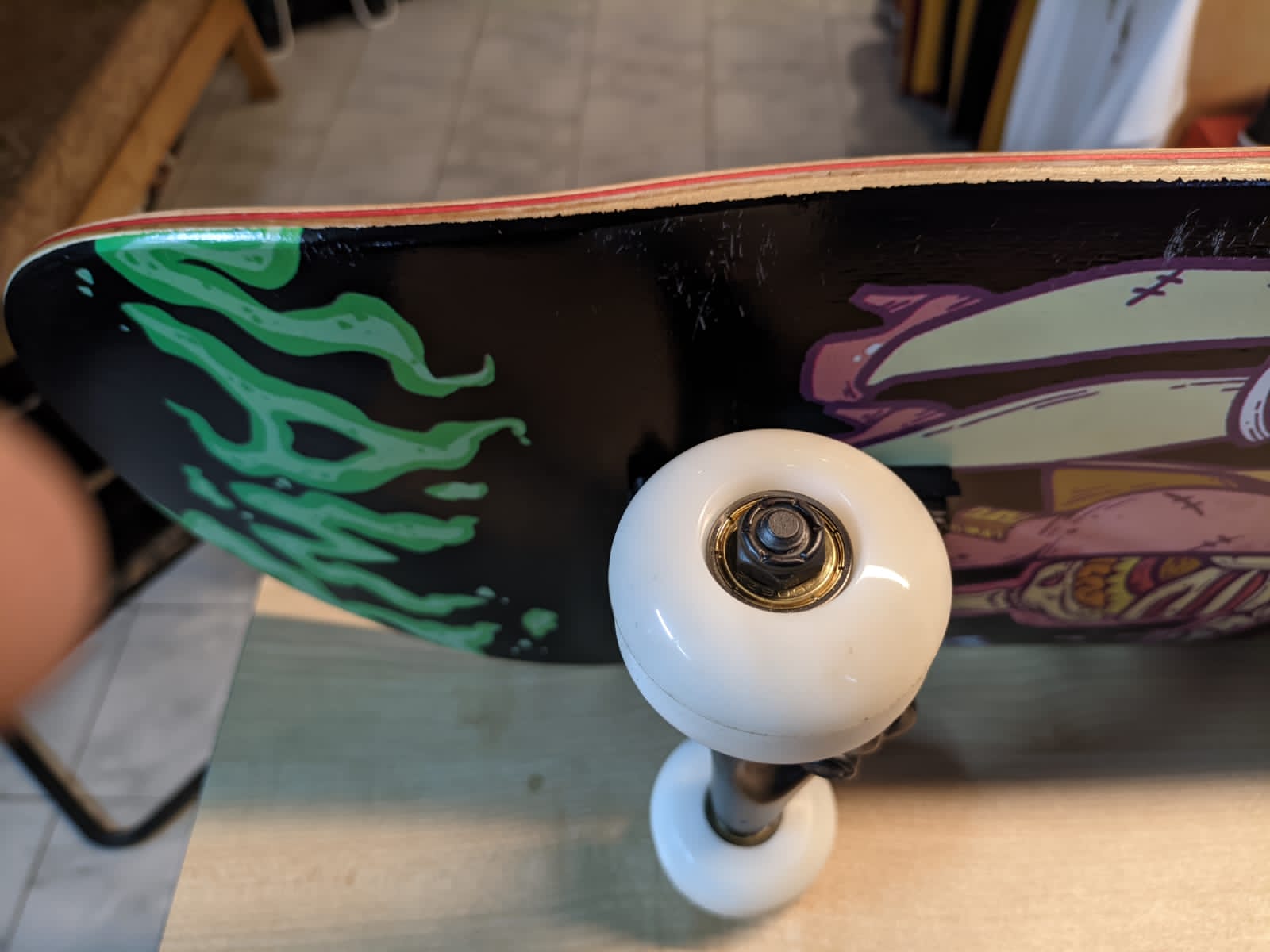 The wheels are highly long-lasting, and hence, will have your back almost all the time.